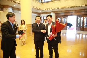 董曉明書(shū)記走訪(fǎng)集團(tuán)勞模群體及一線(xiàn)員工